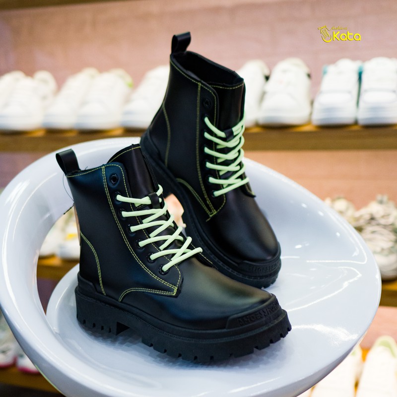 Giày boots cổ cao nữ 11050 | BigBuy360 - bigbuy360.vn