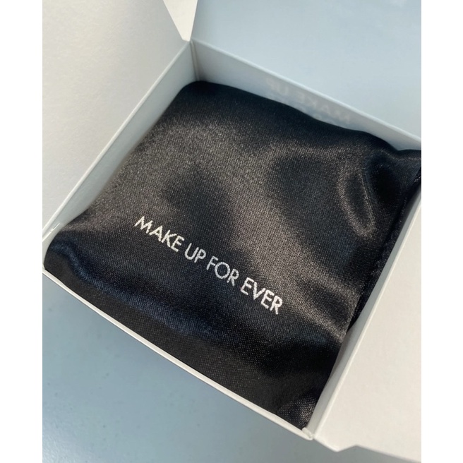 Phấn phủ bột makeup for ever nắp bạc ultra HD