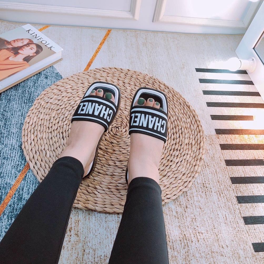 Dép nữ  quai ngang đế 2P họa tiết chữ sang xịn ,,