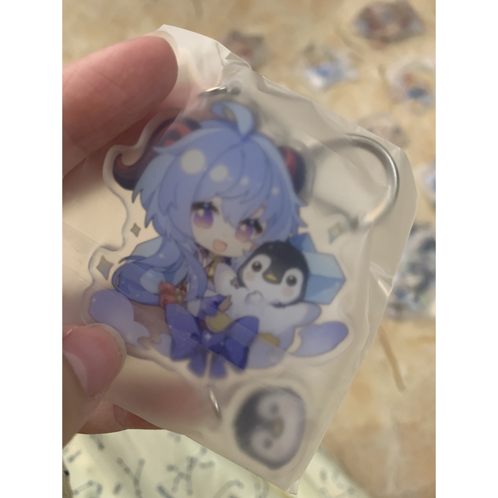 Móc khóa genshinimpact kèm pet hutao ganyu keqing babara xiao zhongli aether kaeya jean ningguang childe chongyun venti