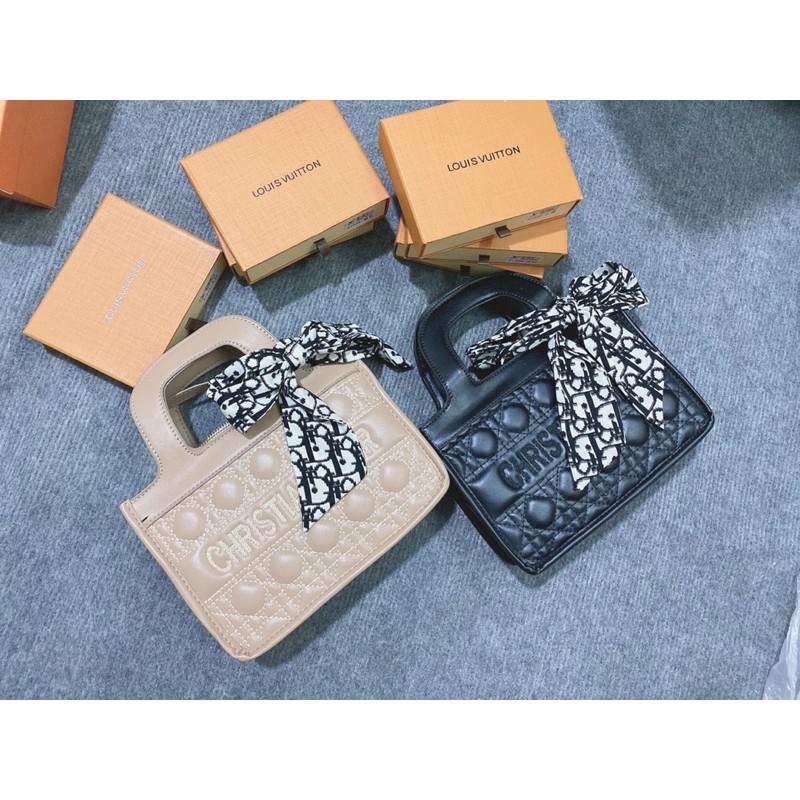 [Mã FASHIONT4WA2 giảm 10K đơn từ 50K] Set Túi Kèm Khăn Số Lượng Ít
