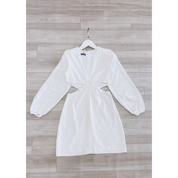 VN681 - VÁY LIEN TRẮNG KHOÉT EO DÀI TAY BỒNG