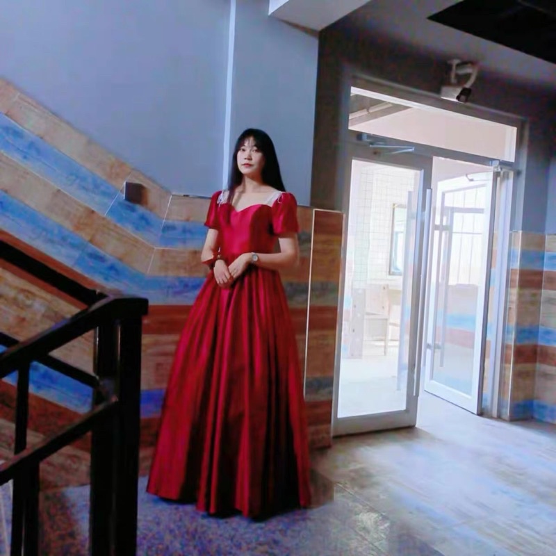 Đầm dạ hội bigsize cổ khoét sâu sexy