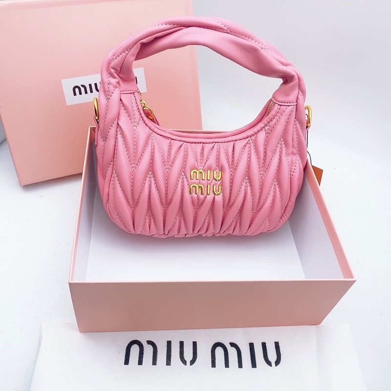 Túi miu miu kẹp nách