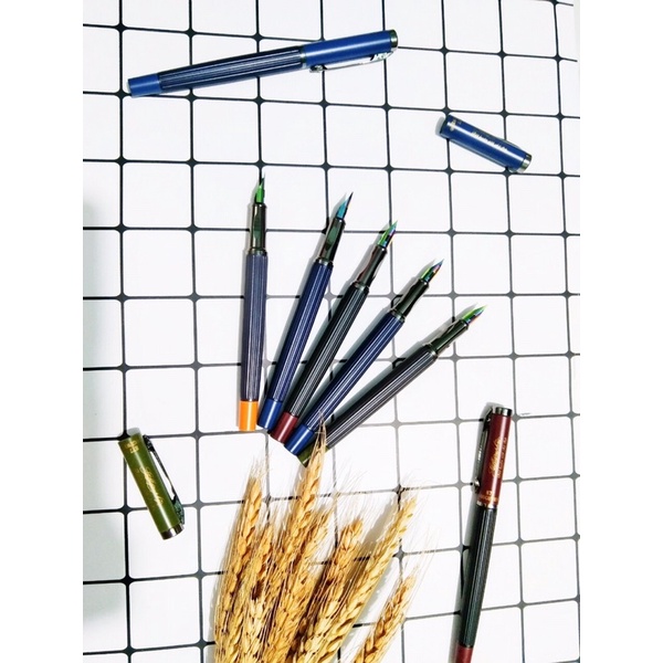 Bút lá tre ⚡TẶNG KÈM NGÒI⚡ ngòi lá tre ngũ sắc mã 877, thanh đậm cực tốt, nét bút cực êm