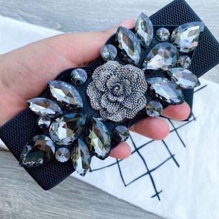 Đai váy hoa bạc đính đá