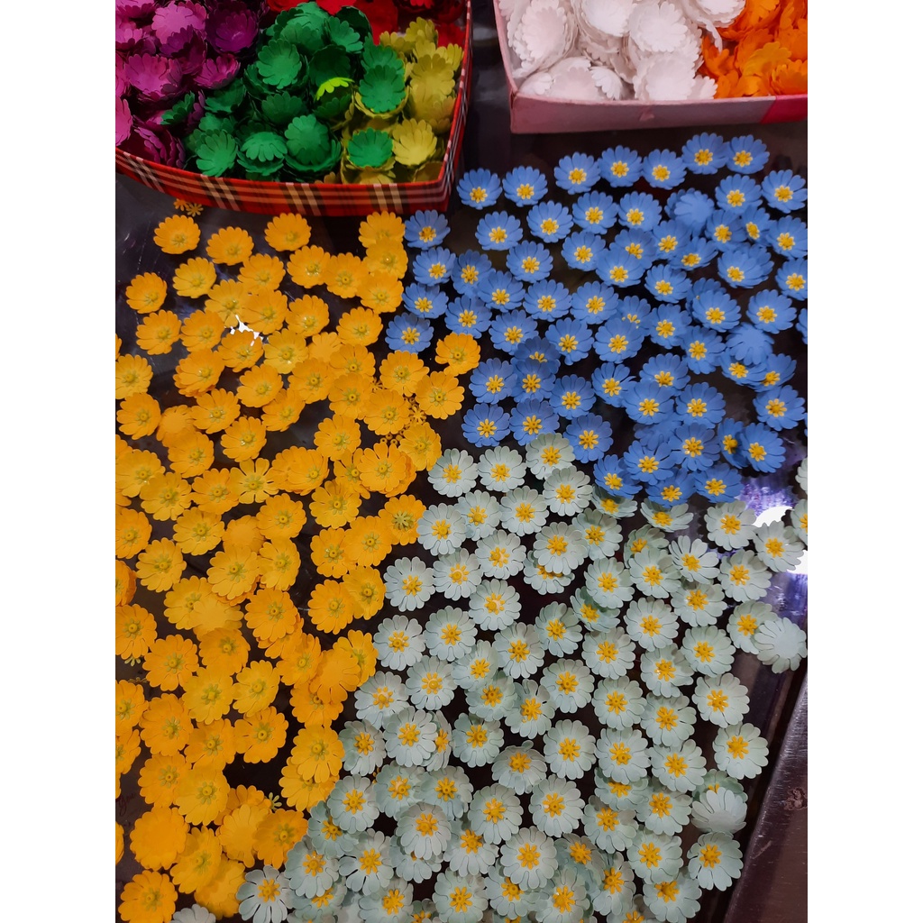 Set 100 bông hoa cúc 2.5cm đủ màu