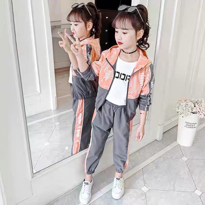 Bộ thể thao gió cho bé gái