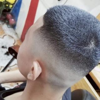 Lược chuyên tóc nam 2020