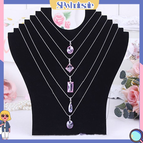 Giá đứng trưng bày vòng cổ