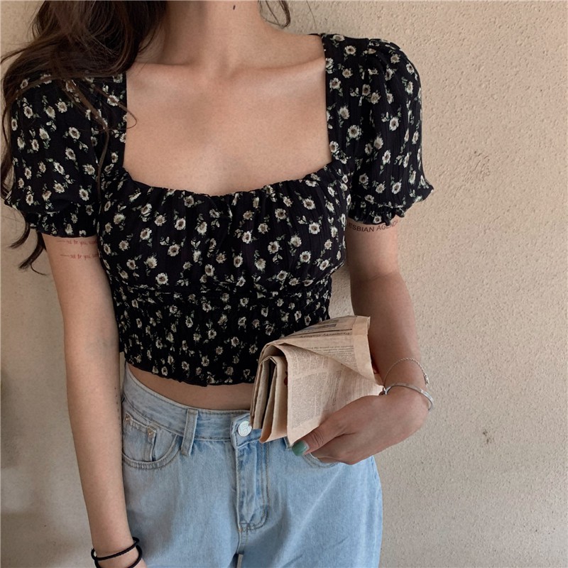 Áo Thun Tay Ngắn Cổ Đứng Hoạ Tiết Hoa Phong Cách Vintage | BigBuy360 - bigbuy360.vn