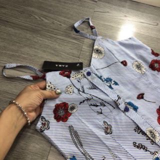 Váy 2 dây tiểu thư xanh mát