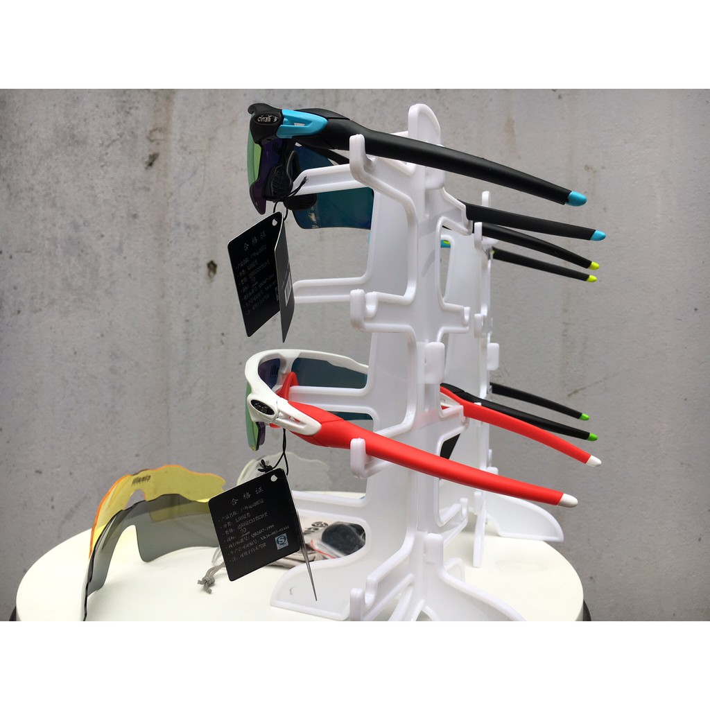 ƯU ĐÃI [GOLDGB15K] KÍNH CINALLI | BigBuy360 - bigbuy360.vn