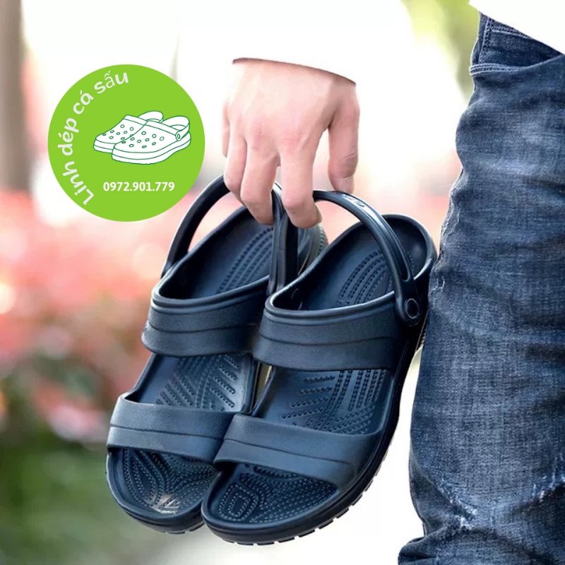 Sandal nhựa cross Clasic roomy fit màu navy dành cho nam, liền khối, mềm bền chắc