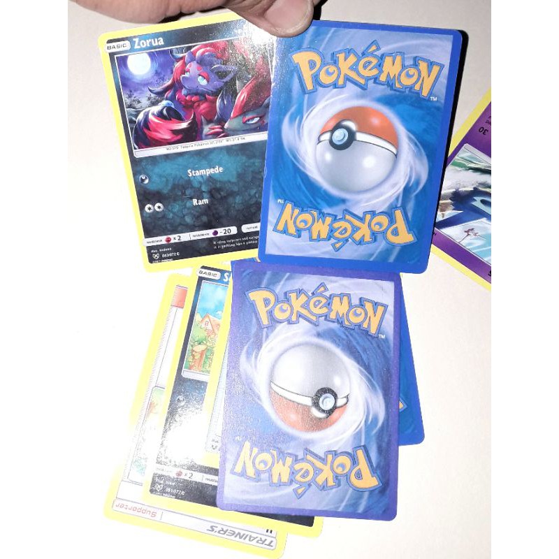 sét 12 pack có 96 thẻ bài Pokemon_EVoLuTions bằng giấy bóng cứng óng ánh tiếng Anh rất đẹp