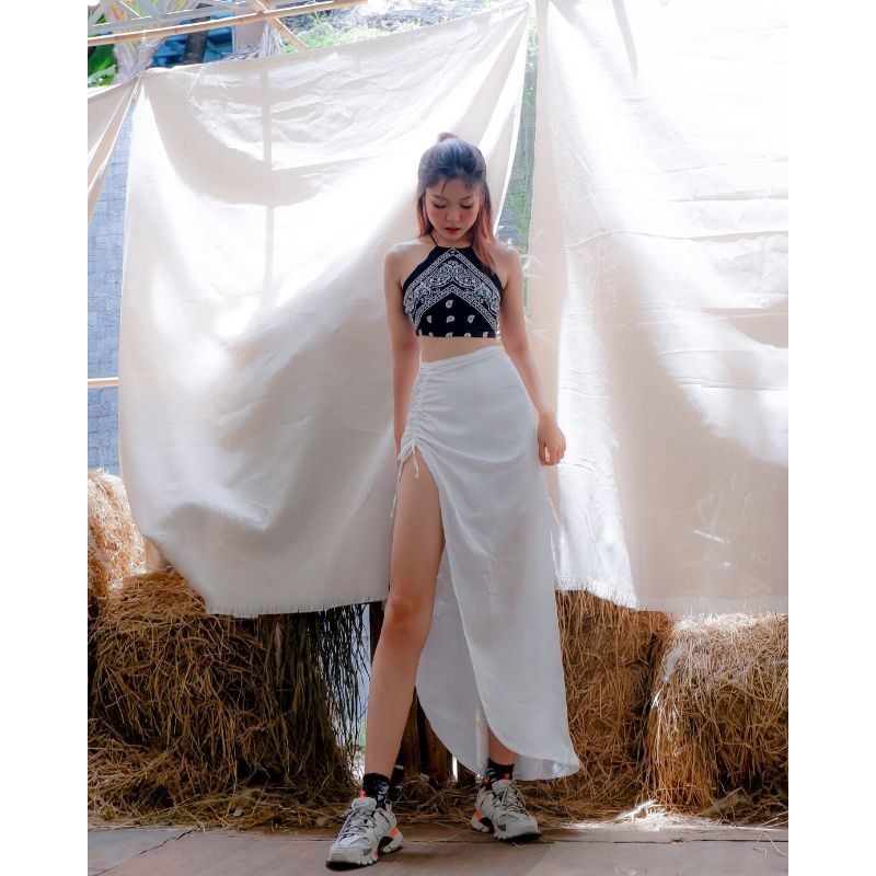 Chân váy lụa rút dây màu trắng và đen HCV20 Hỉn Hỉn Store | BigBuy360 - bigbuy360.vn