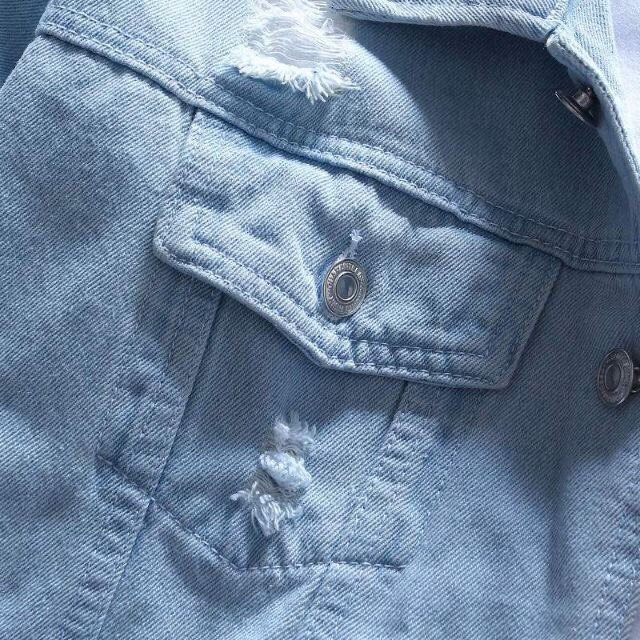 ÁO KHOÁC JEAN UNISEX RÁCH NHẸ.