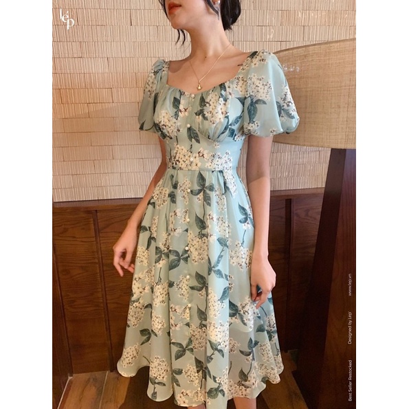 Váy hoa nhúm ngực Lép