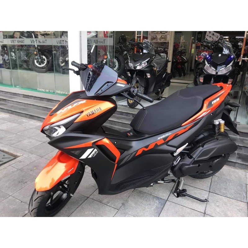 Chắn gió ( mão ) NVX 2021 Đen Khói