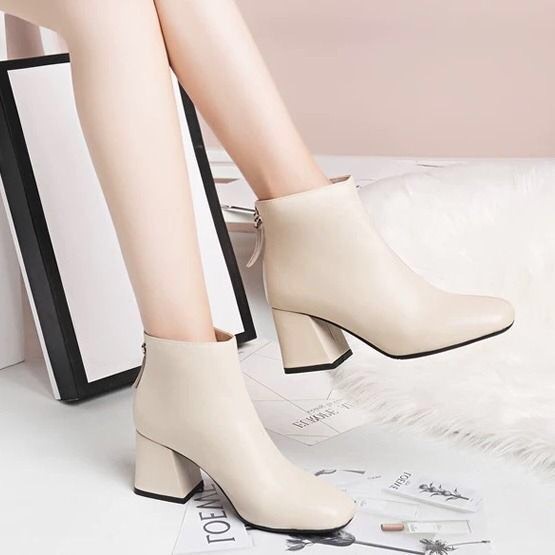 Hàng Mới Về- Bốt nữ cổ lửng gót vuông 5cm cực xinh | BigBuy360 - bigbuy360.vn