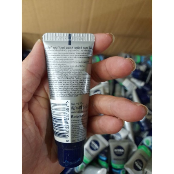 2 Sữa rửa mặt nivea men 15g hàng thái