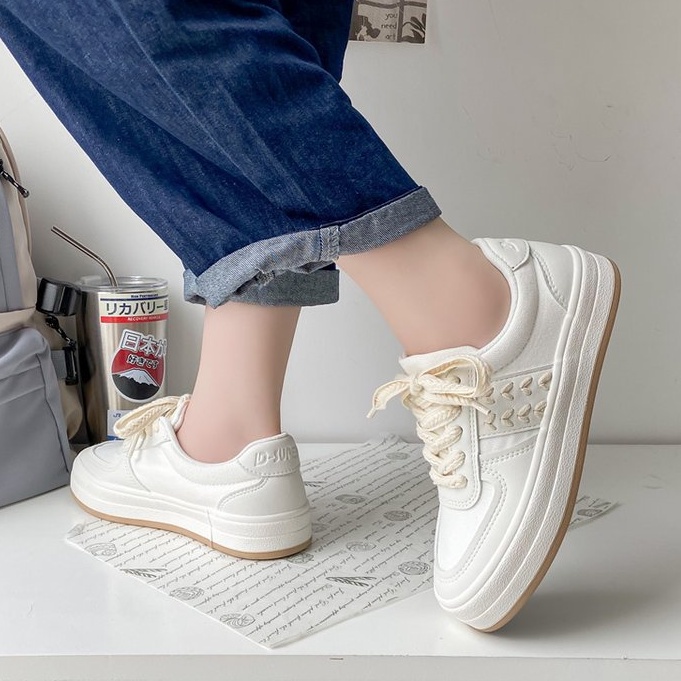 Giày thể thao nữ thêu hạt gạo ghép đôi mới