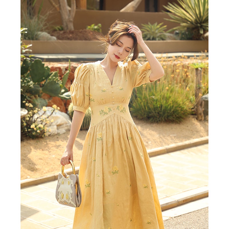 Đầm Dài Trung Bình In Họa Tiết Hoa Hồng Vàng Phong Cách Retro Pháp Cao Cấp Cho Nữ