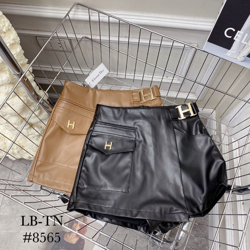Quần váy da vạt lệch chữ H
