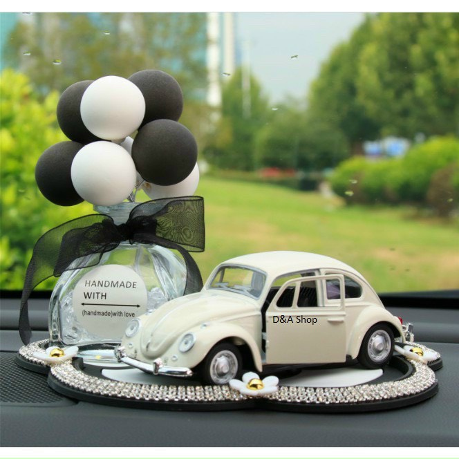 Ô tô trang trí nội thất táp lô+ lọ bóng + thảm hoa đính đá trang trí taplo xe màu hồng, đen, đỏ, trắng