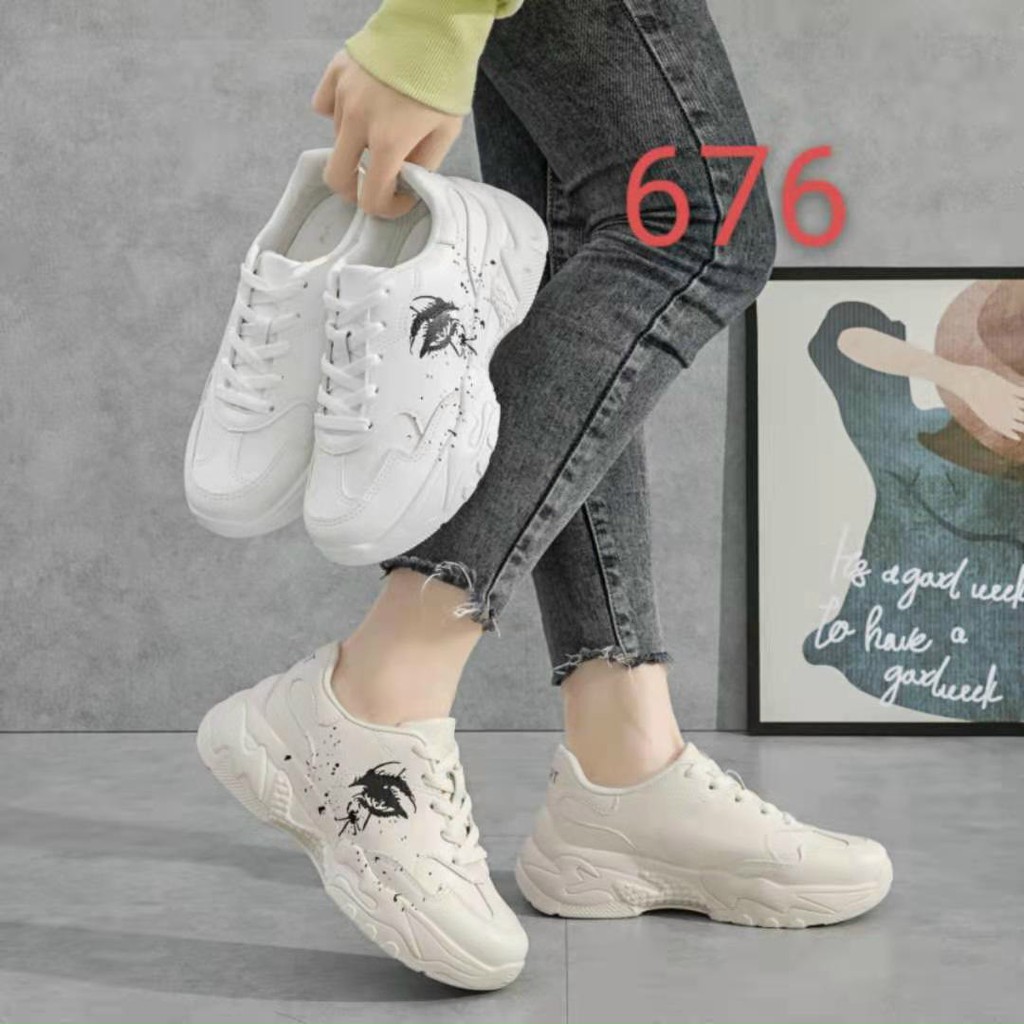 Giày Sneaker,Giày thể thao nữ phối hình.