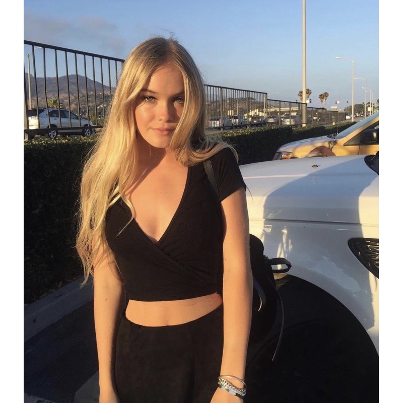 V-neck crop top