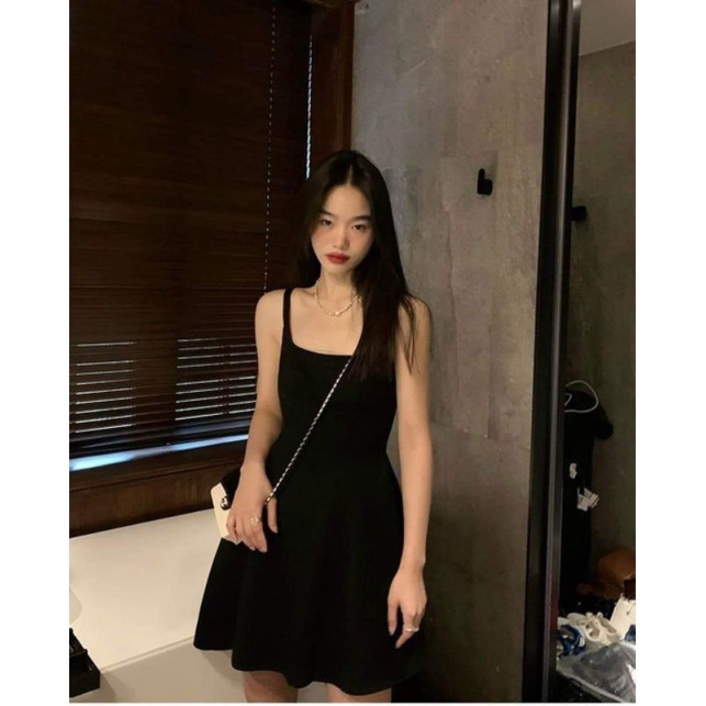 Đầm đen 2 dây basic DD212