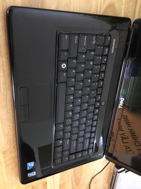 Laptop Dell 1545 đỏ đẹp thời trang thiết kế tinh khôi từng đường net | BigBuy360 - bigbuy360.vn