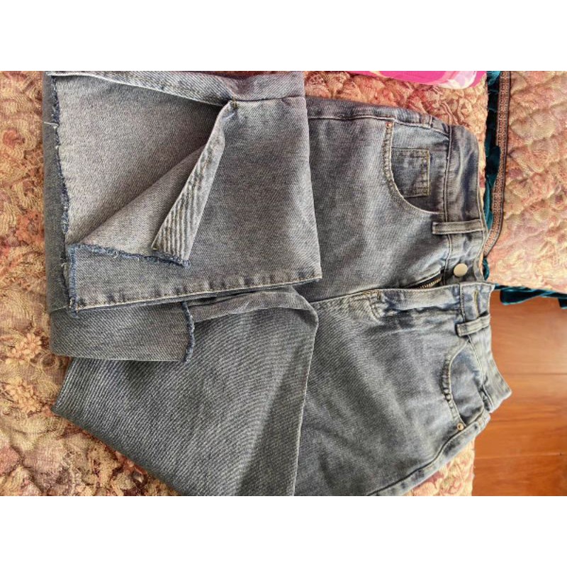 order_ quần jeans ulzzang xẻ tà ống chân kèm ảnh thật cận chất ở cuối