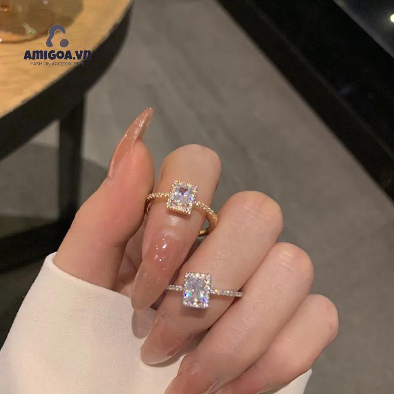 ✨✨Nhẫn Zircon vuông có thể điều chỉnh bằng kim cương lấp lánh tinh tế và thanh lịch