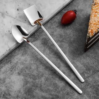 Thìa dạng xẻng cán dài độc đáo