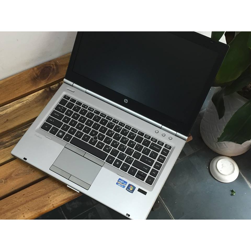 Laptop Cũ HP 8460p Core I5-2420m/Ram 4/Chơi Game , Làm Đồ Họa Cực Ngon