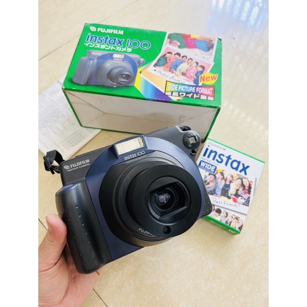 Máy chụp ảnh lấy liền Fujifilm Instax wide INSTAX 100 tặng hộp film 10 tấm và 4 viên pin tiểu AA