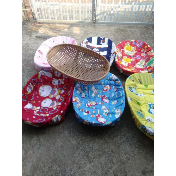 Nôi tre đặt võng+ nệm bọc(nệm chọn màu trai hoặc gái)