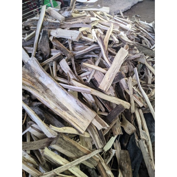1kg cạnh trầm vườn xông đốt 90k kg