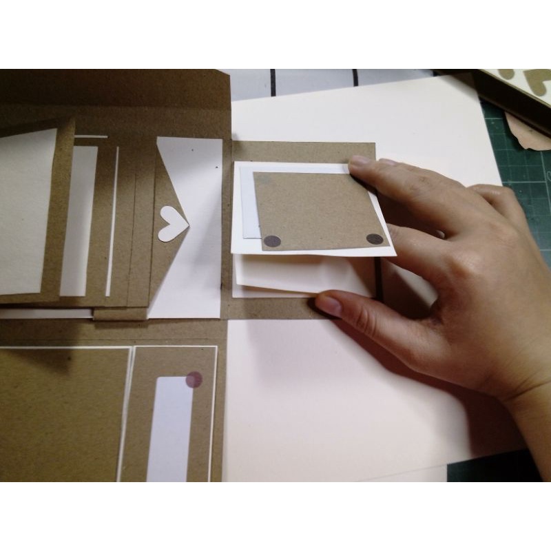 3110 thiệp handmade gắn hình