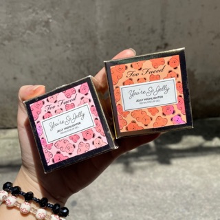 BẮT SÁNG DẠNG THẠCH TOOFACED YOU'RE SO JELLY HIGHLIGHTER.