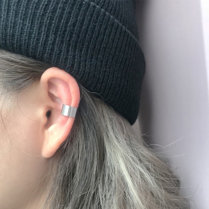 Khuyên Tai Bằng Thép Titan Không Gây Dị Ứng A787