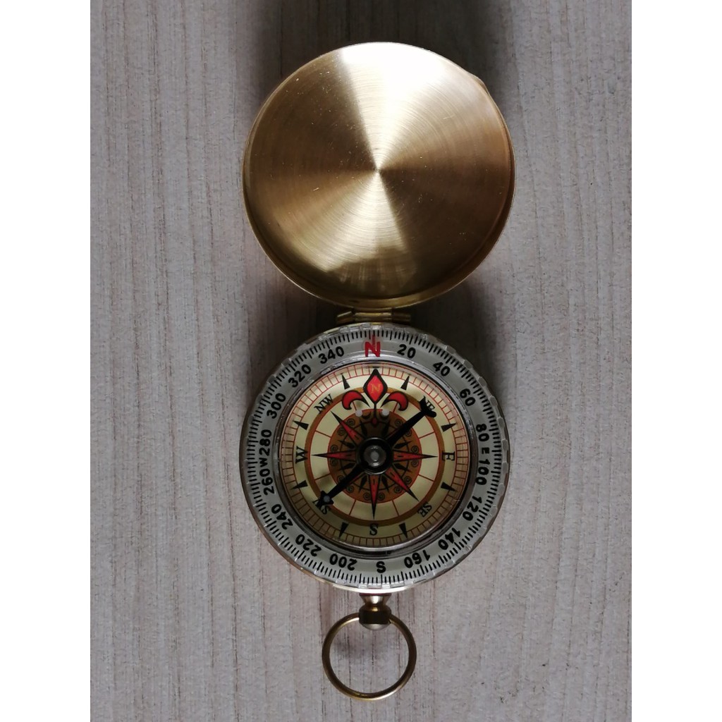 La bàn kiểm tra độ nhiễm từ của đồng hồ