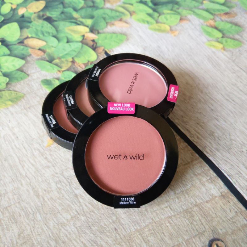 Má hồng Wet n Wild Color Icon màu Mellow wine, apricot in the middle, pearlescent
