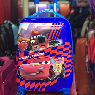 Vali nhựa kéo xe hơi