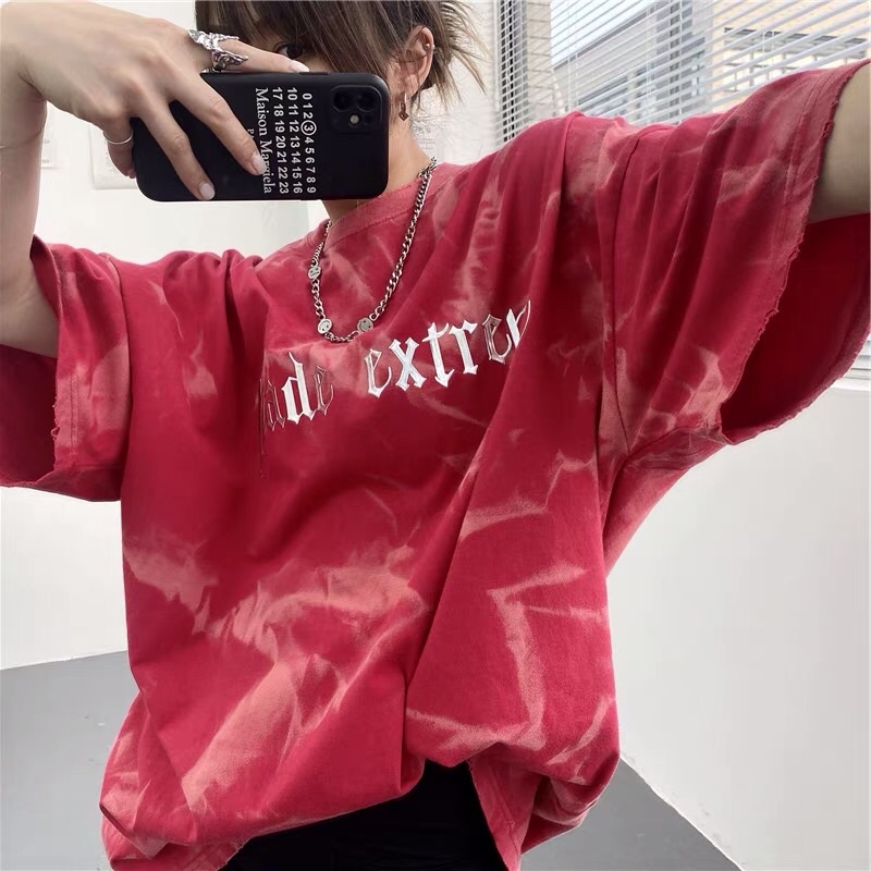 Áo thun loang  thêu chữ unisex hot trend 2022