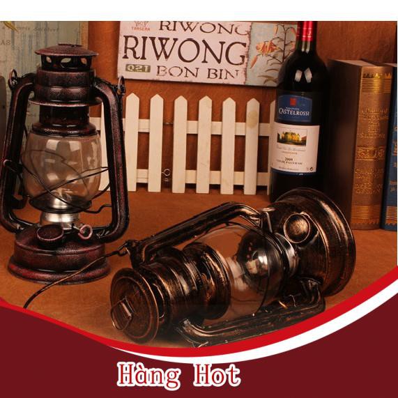 Đèn dầu đốt bấc đậm chất Vintage vừa trang trí vừa có thể sử dụng thực tếda dầu