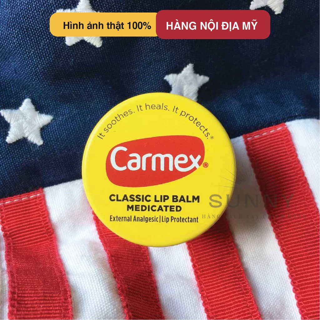 Dưỡng môi Carmex Classic dạng hũ, dưỡng môi nứt nẻ bất chấp mọi thời tiết