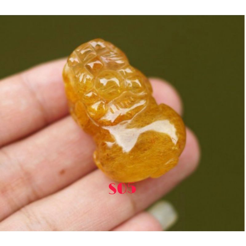 Vòng cổ cụ tỳ hưu đá tóc vàng chế tác thủ công kích hoạt cung tài lộc